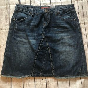 Mudd EUC Distressed Raw-Hem Denim Skirt - 11